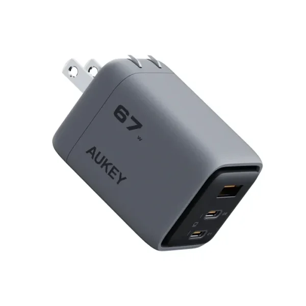 AUKEY PA-C3 Fast GaN zidni punjač | 67W, 3 porta